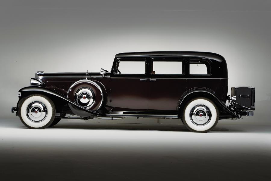  Marmon Sixteen Limousine by LeBaron 1931 года  (фото 11 из 18)